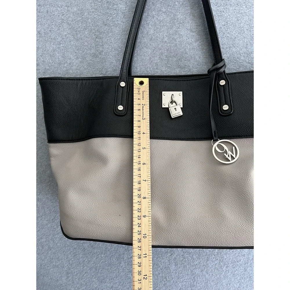 Nine West Handbag PreOwned Condition Black/Beige Padlock Design‎ Faux Leather